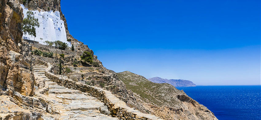 amorgos monastero hozoviotissa